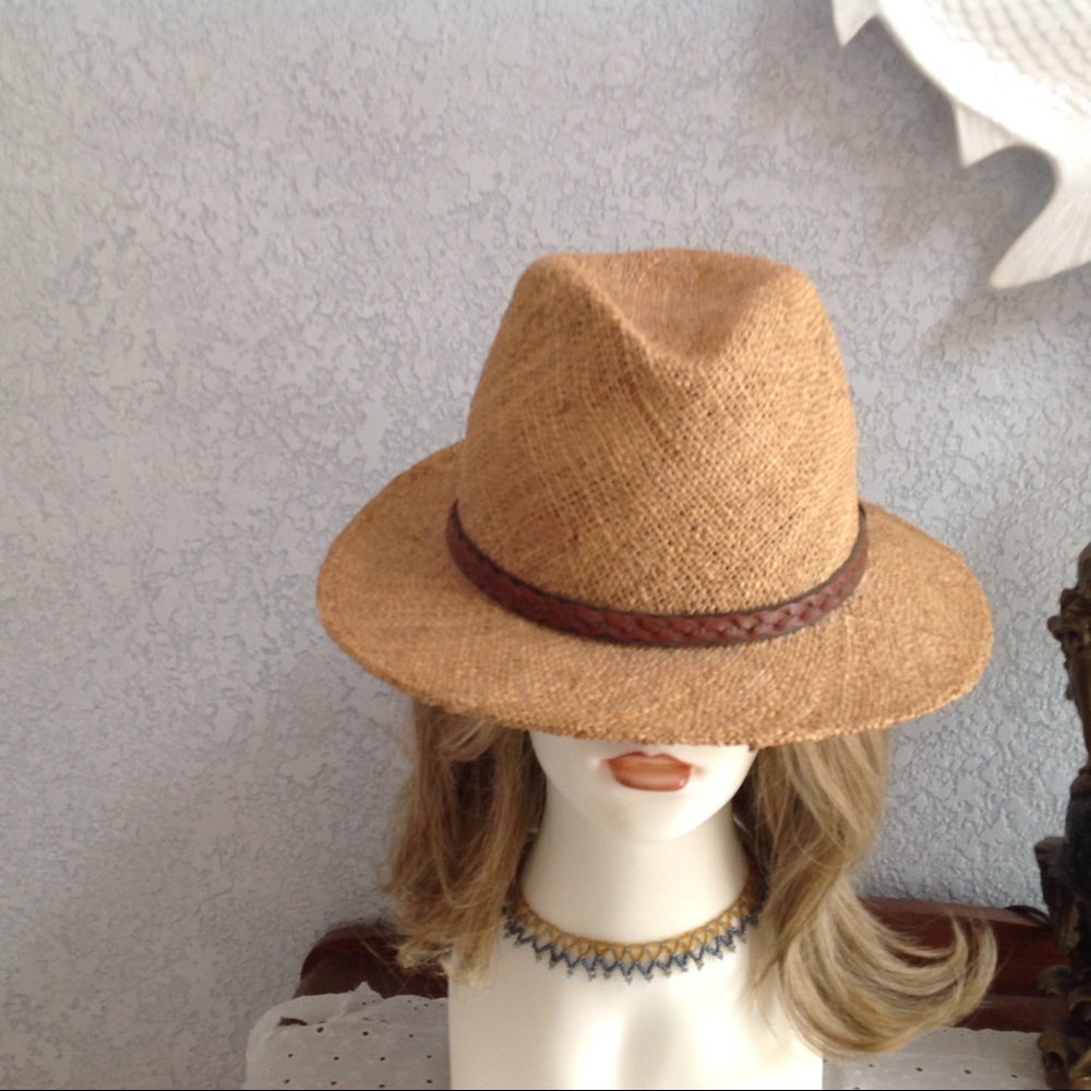 Hat - Picture 2 of 7